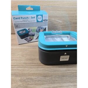 Blue We R Memory Keepers Card Punch 3 inch x 4 inch Round Corners - Tested